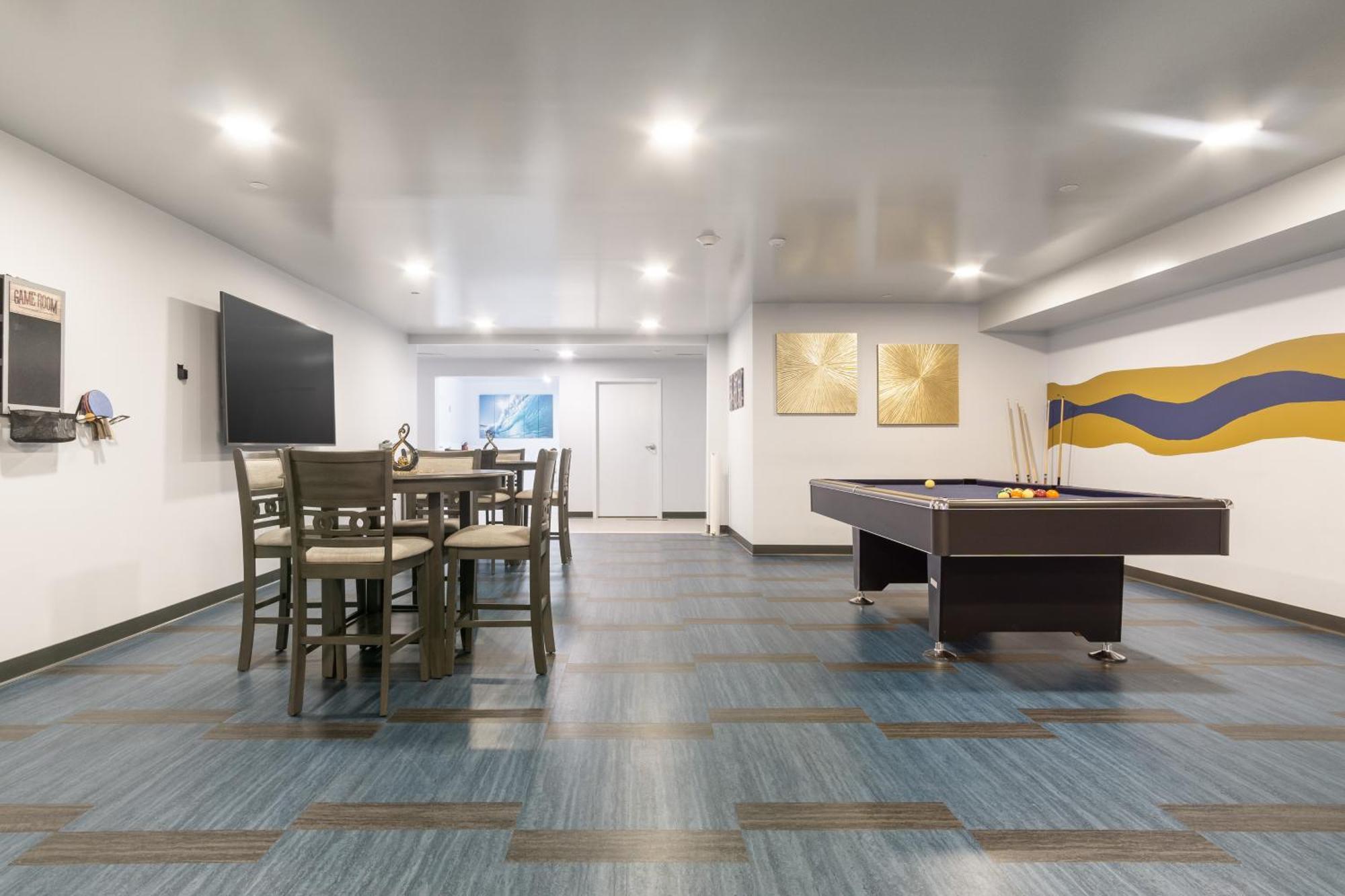 Grand Monarch! Best For Extended Stays! 존슨시티 외부 사진